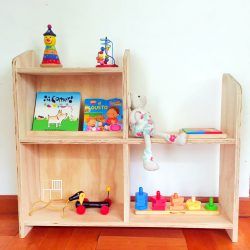 Muebles Montessori fabricados en plywood medidas 0,75 x 0,85 x 0,25 cm.